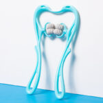 Multifunctional Manual Six-wheel Neck Massager Massage Relieve Roller Massage Tool - Image 8