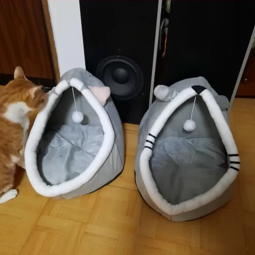 Pet Tent Cave Bed for Cats Small Dogs Self-Warming Cat Tent Bed Cat Hut Comfortable Pet Sleeping Bed Foldable Removable Washable photo review